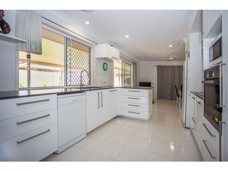 9  Woodlands Drive, Banora Point NSW 2486