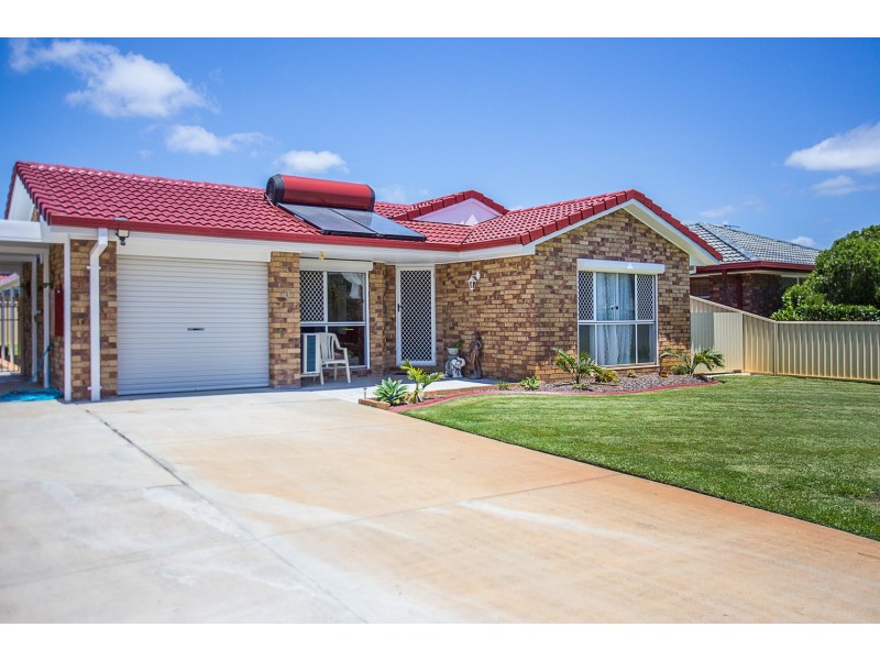 9  Woodlands Drive, Banora Point NSW 2486