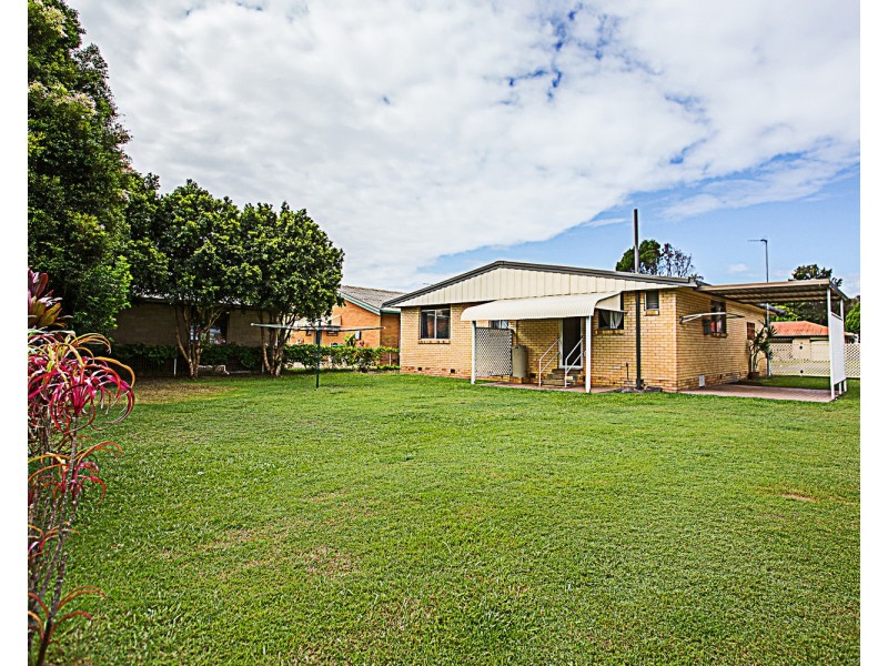 8 Sandra Street, Tweed Heads South NSW 2486