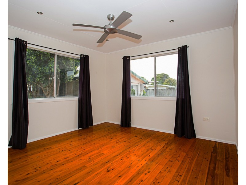 8 Sandra Street, Tweed Heads South NSW 2486