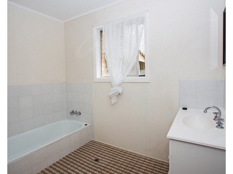 8 Sandra Street, Tweed Heads South NSW 2486