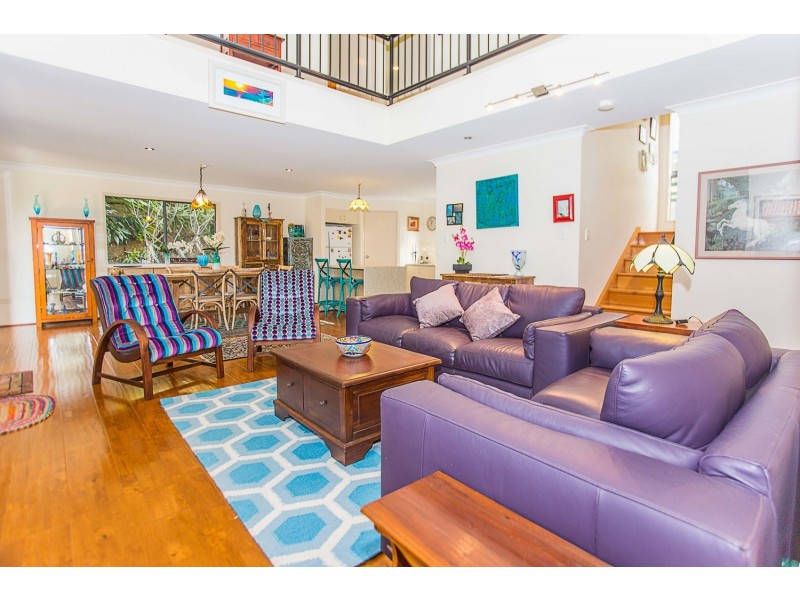 27 Grassmere Court, Banora Point NSW 2486