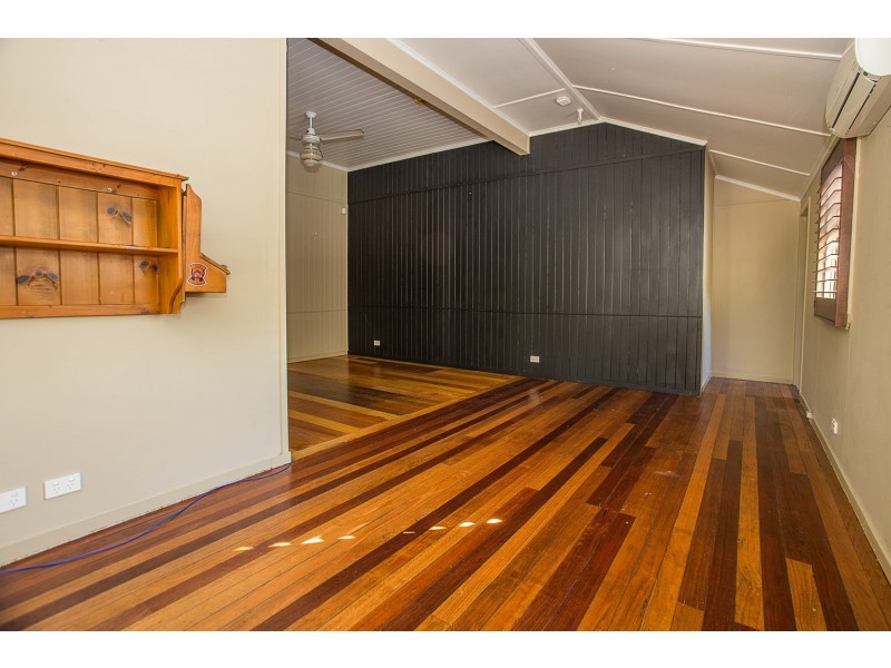 21 Rutledge Street, Coolangatta QLD 4225