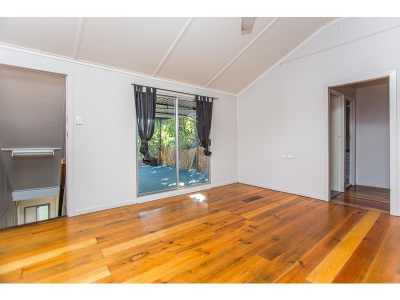 21 Rutledge Street, Coolangatta QLD 4225