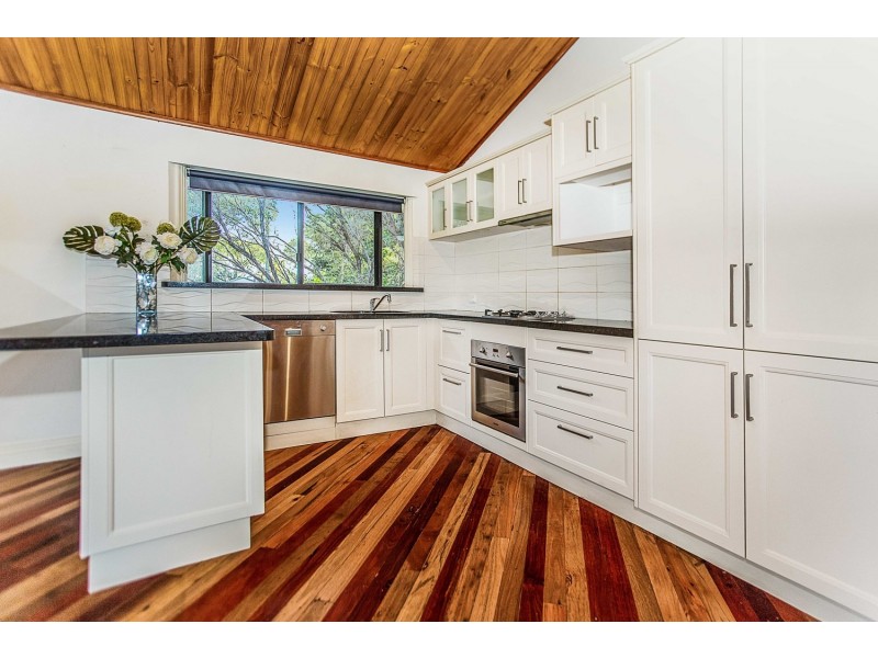 10 Elm Place, Banora Point NSW 2486
