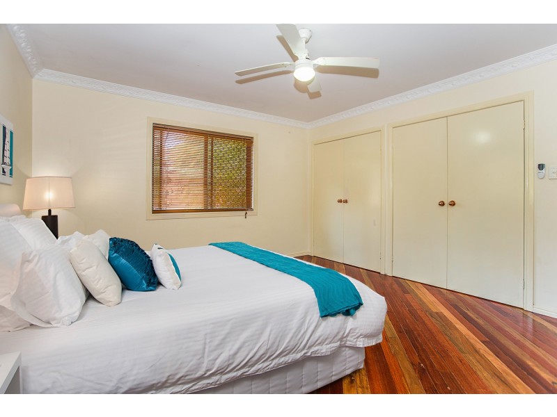 10 Elm Place, Banora Point NSW 2486