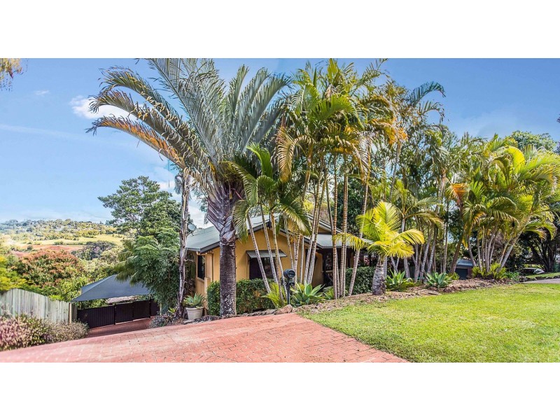 10 Elm Place, Banora Point NSW 2486