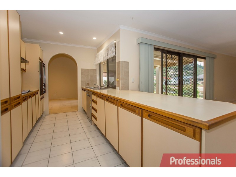 9 Captains Way, Banora Point NSW 2486