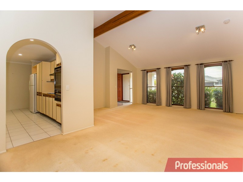 9 Captains Way, Banora Point NSW 2486