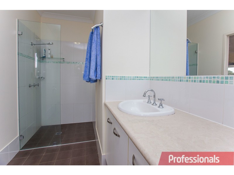 25 Leeward Terrace, Tweed Heads NSW 2485