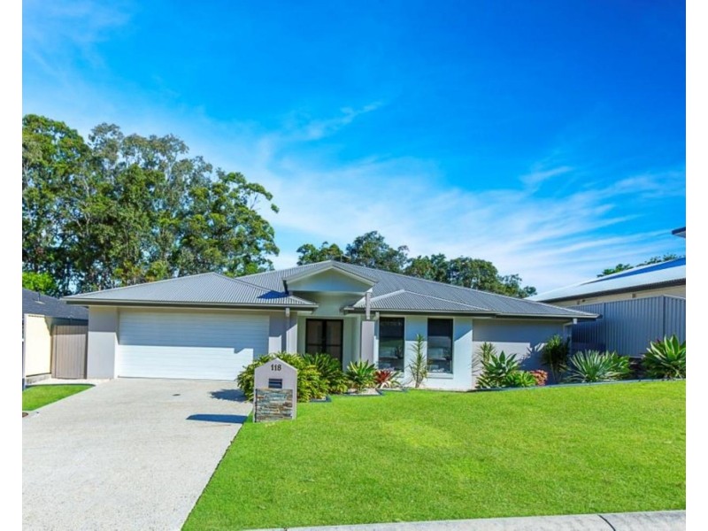 118 Botanical Circuit, Banora Point NSW 2486