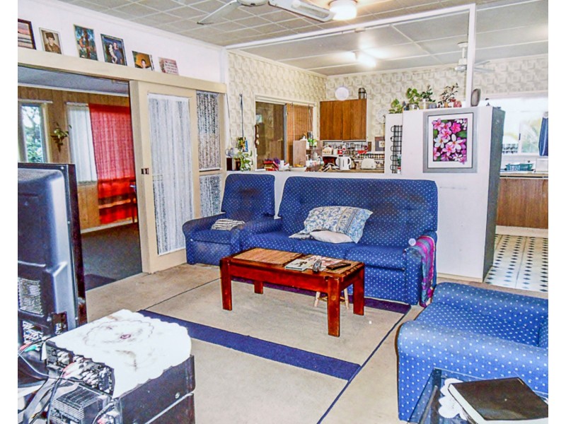 247 Adina Avenue, Bilinga QLD 4225