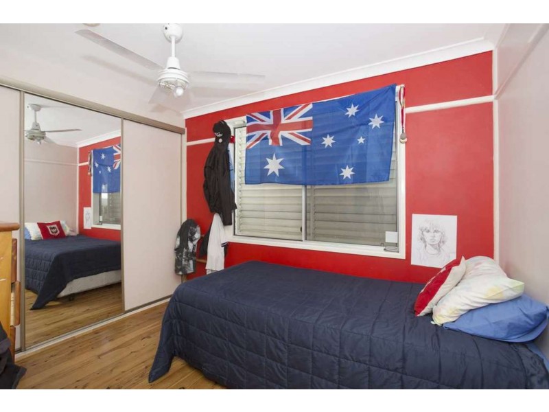 12 Cox Drive, Tweed Heads South NSW 2486