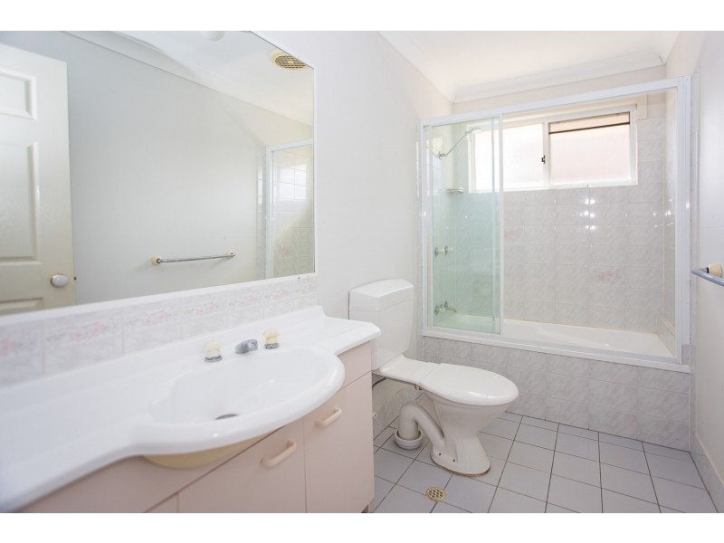 8/14 Kingston Drive, Banora Point NSW 2486