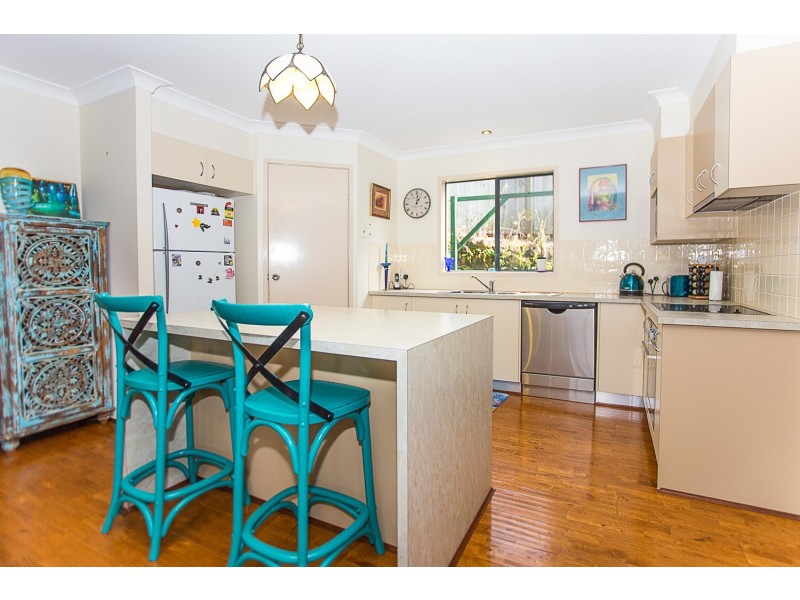 27 Grassmere Court, Banora Point NSW 2486