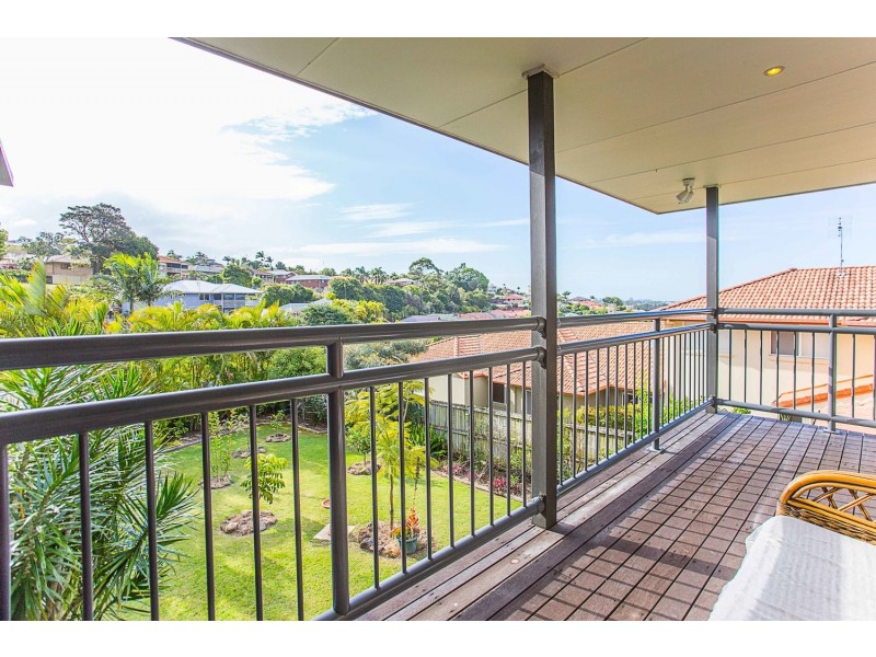 27 Grassmere Court, Banora Point NSW 2486