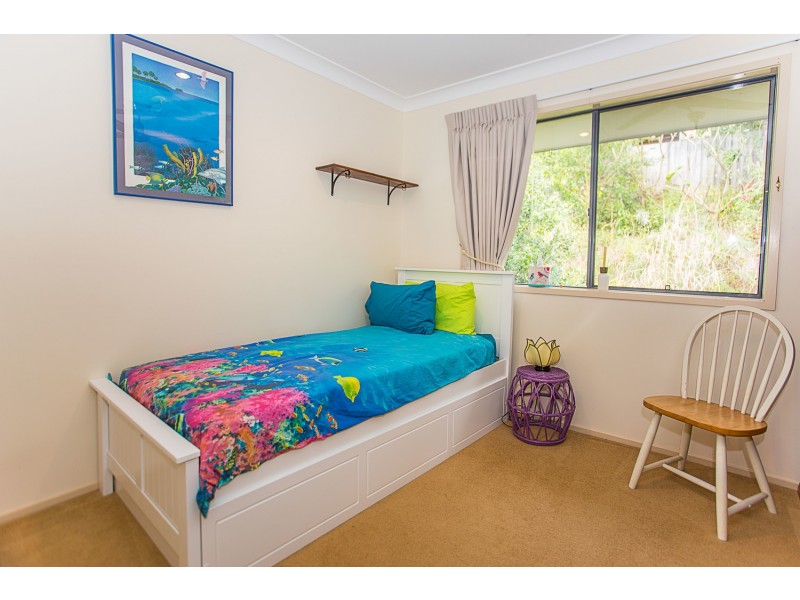 27 Grassmere Court, Banora Point NSW 2486