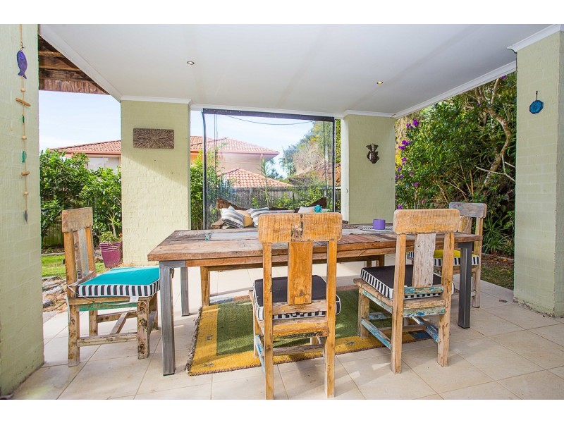 27 Grassmere Court, Banora Point NSW 2486