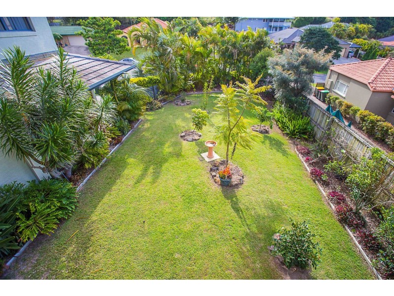 27 Grassmere Court, Banora Point NSW 2486