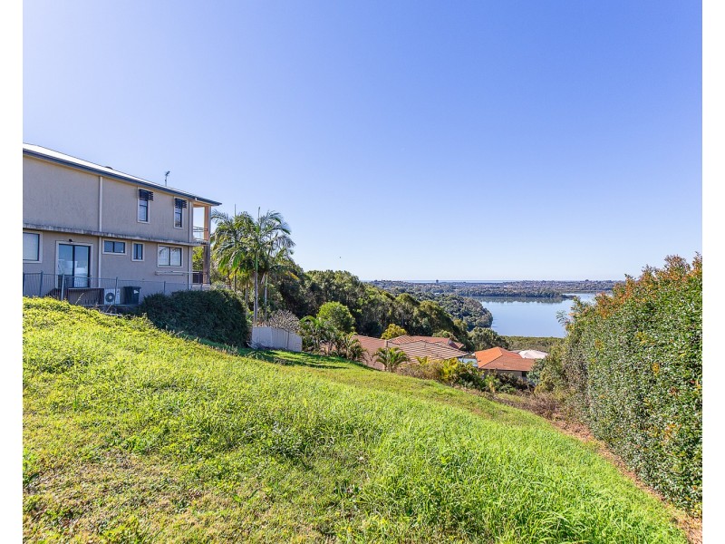 15 Sierra Vista Boulevard, Bilambil Heights NSW 2486