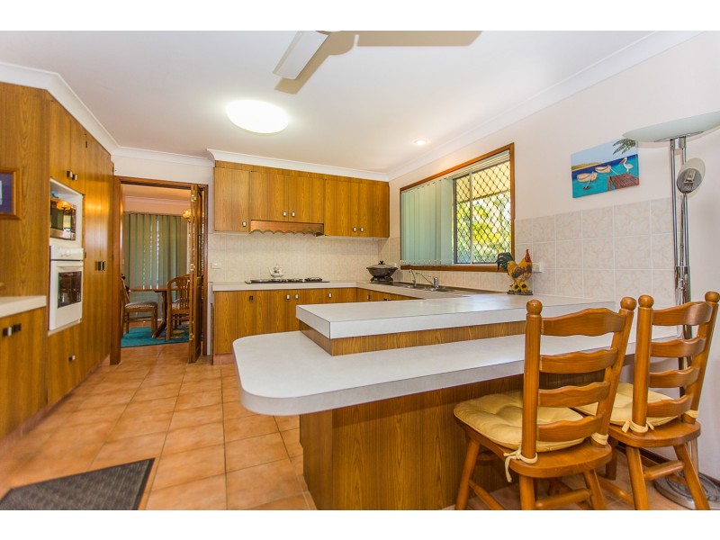 4 James Cook Drive, Banora Point NSW 2486