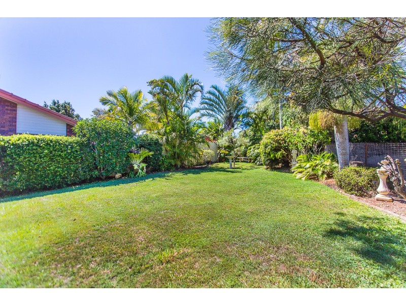 4 James Cook Drive, Banora Point NSW 2486