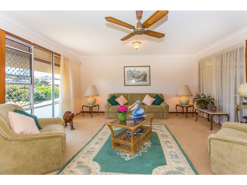 4 James Cook Drive, Banora Point NSW 2486