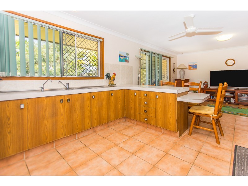 4 James Cook Drive, Banora Point NSW 2486