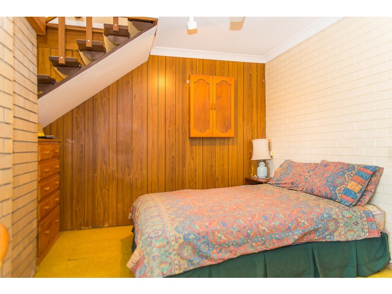 4 James Cook Drive, Banora Point NSW 2486