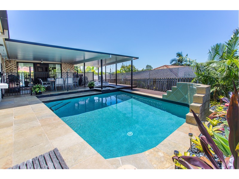 4 Laurina Court, Elanora QLD 4221