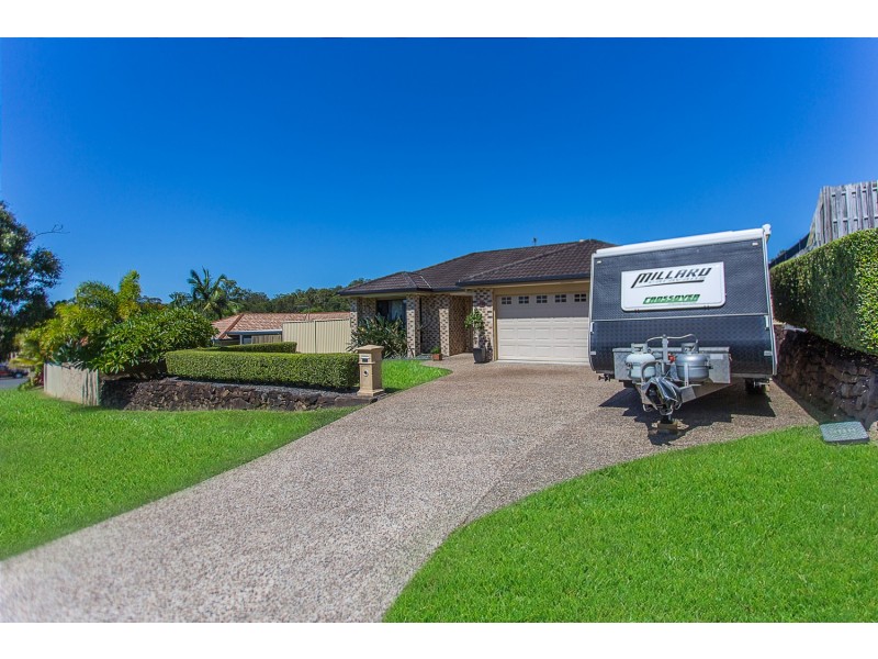 4 Laurina Court, Elanora QLD 4221