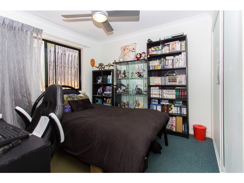 4 Laurina Court, Elanora QLD 4221