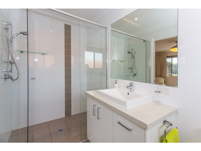 1/237 Darlington Drive, Banora Point NSW 2486