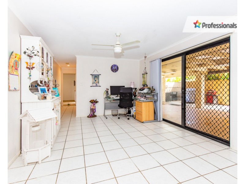 8 Russell Way, Tweed Heads South NSW 2486