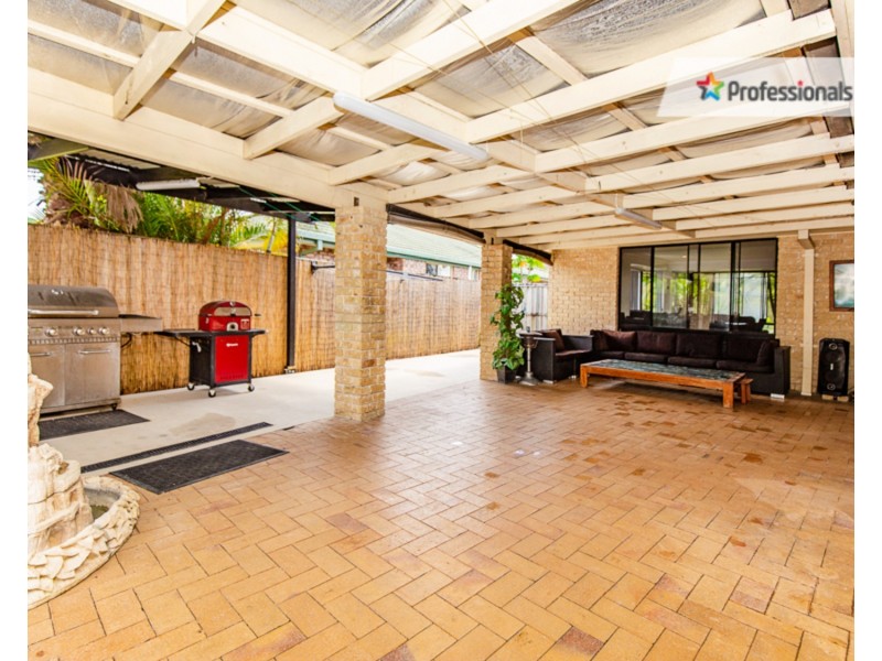 8 Russell Way, Tweed Heads South NSW 2486