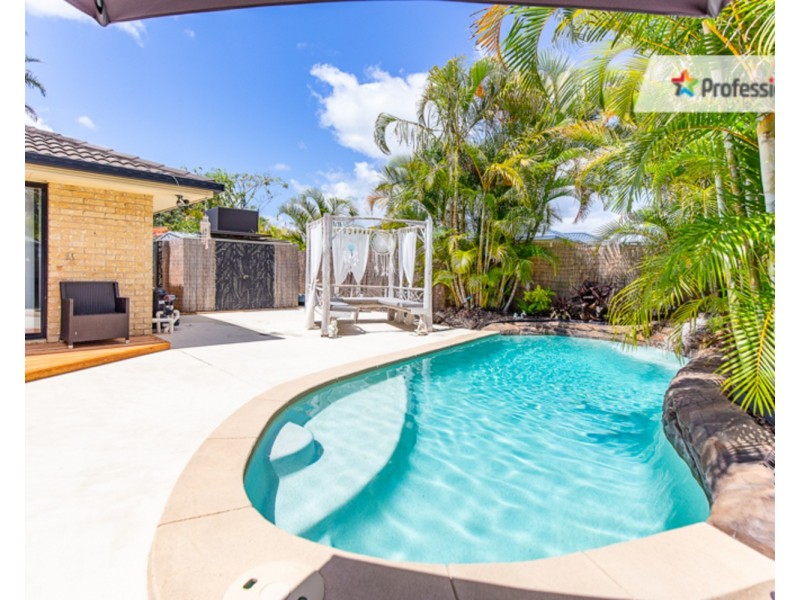 8 Russell Way, Tweed Heads South NSW 2486