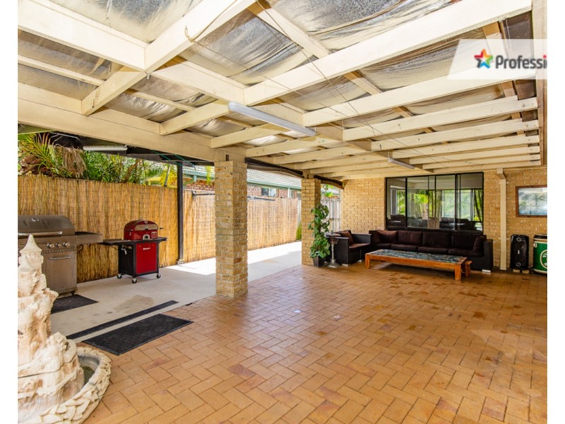 8 Russell Way, Tweed Heads South NSW 2486