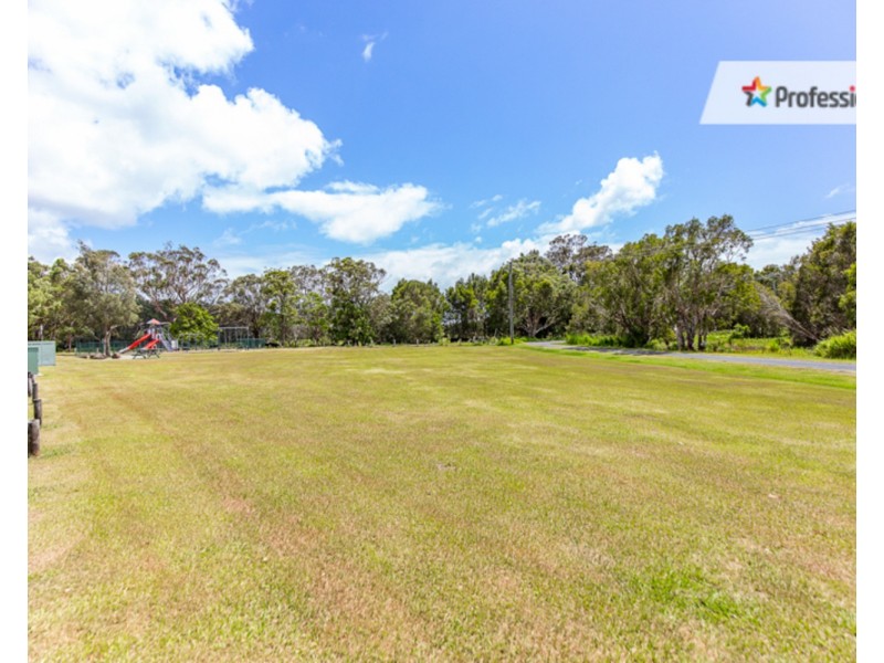 8 Russell Way, Tweed Heads South NSW 2486