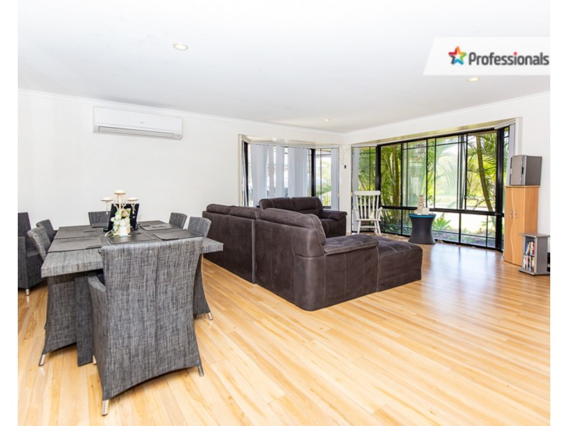 8 Russell Way, Tweed Heads South NSW 2486