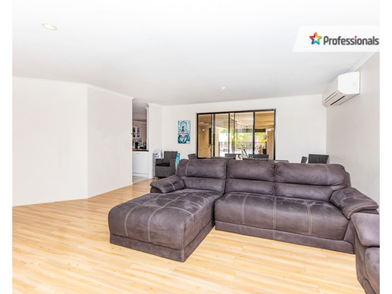 8 Russell Way, Tweed Heads South NSW 2486