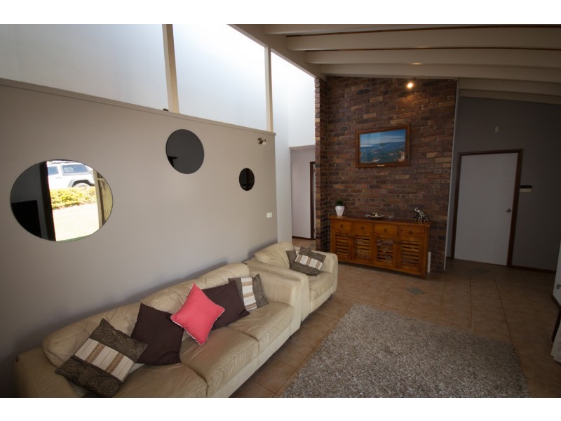 15 Westray Avenue, Banora Point NSW 2486