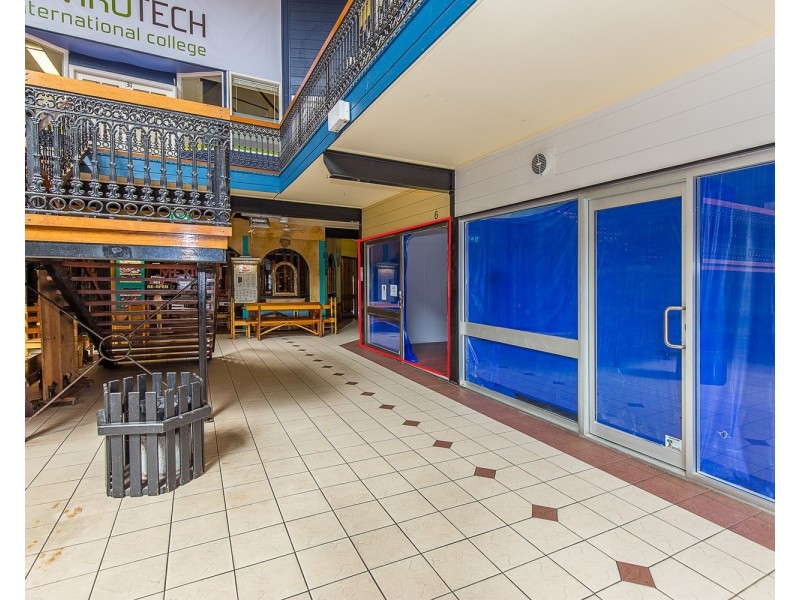 6/64 Goodwin Terrace, Burleigh Heads QLD 4220