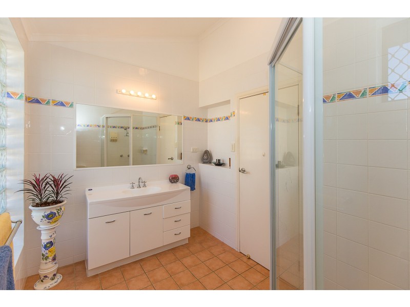 15 Blue Haze Crescent, Banora Point NSW 2486