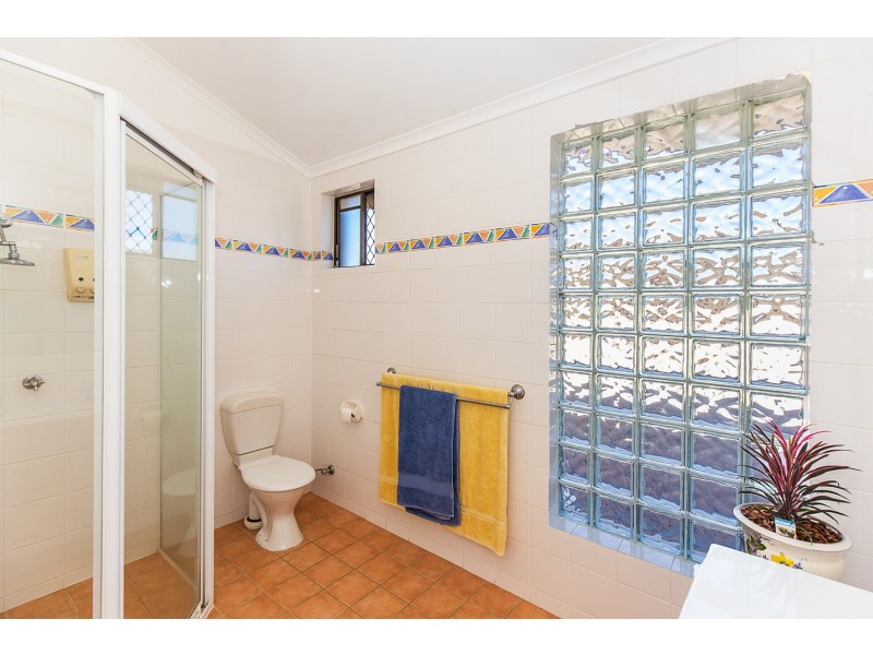 15 Blue Haze Crescent, Banora Point NSW 2486