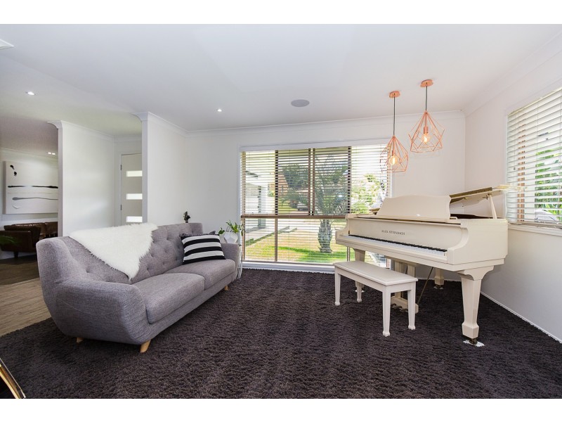 9 Cashel Crescent, Banora Point NSW 2486