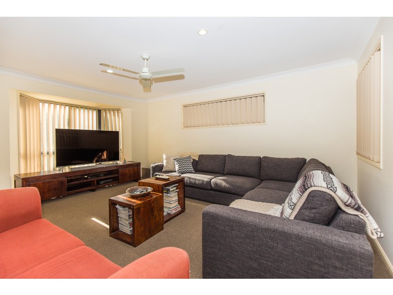 21 Grassmere Court, Banora Point NSW 2486