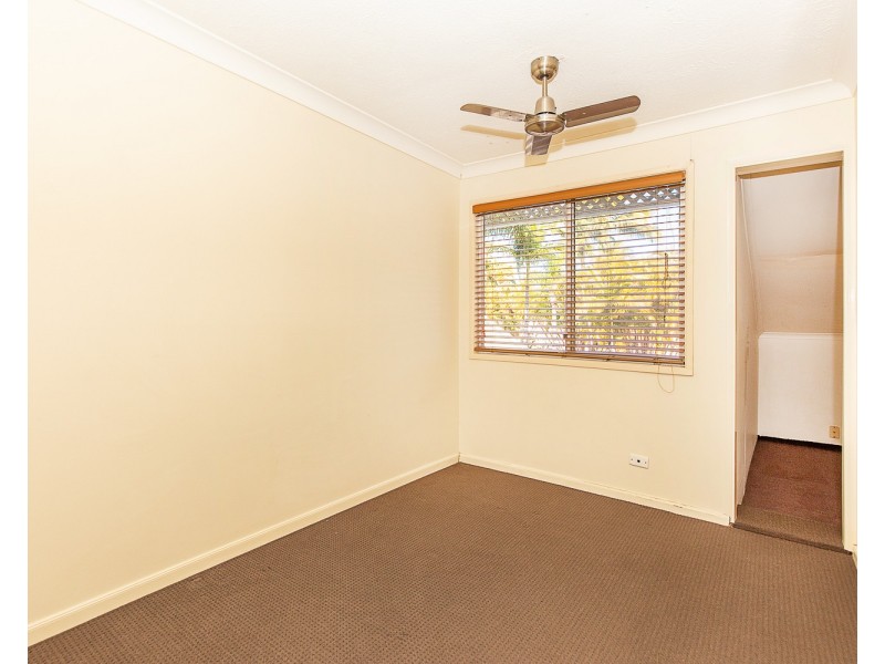 8/2 Coolgardie Street, Elanora QLD 4221