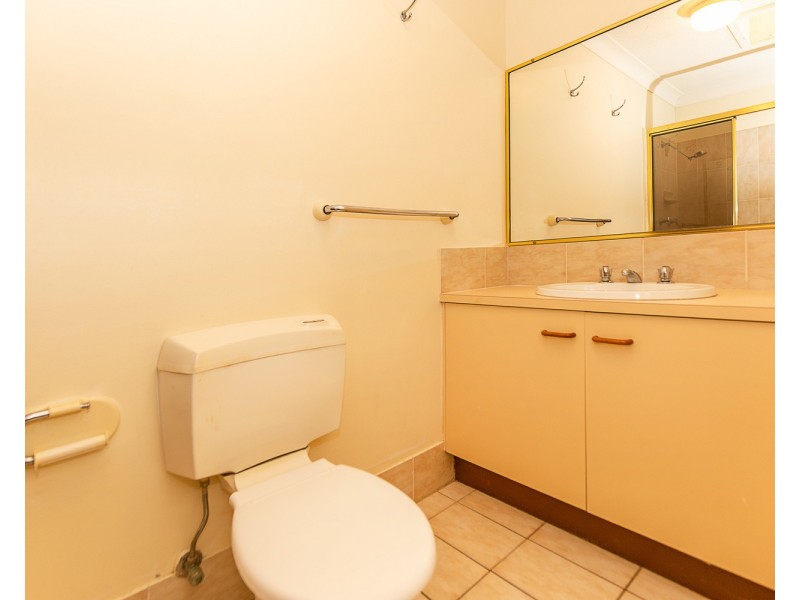 8/2 Coolgardie Street, Elanora QLD 4221