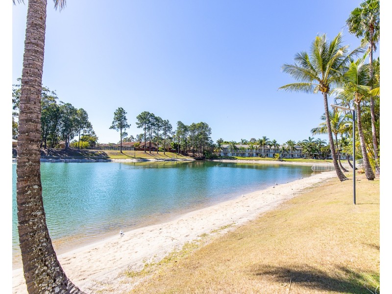 8/2 Coolgardie Street, Elanora QLD 4221