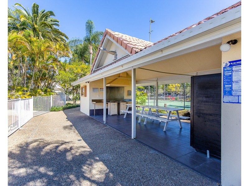 8/2 Coolgardie Street, Elanora QLD 4221